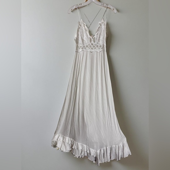 Free People Adella Maxi Floral Lace V-neck Strap Back Dress white Size S - Picture 2 of 9